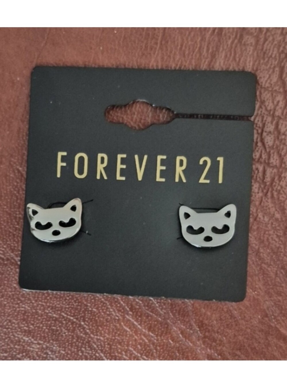 Silver Tone Cat Face Earrings From Forever 21, New With Tags!